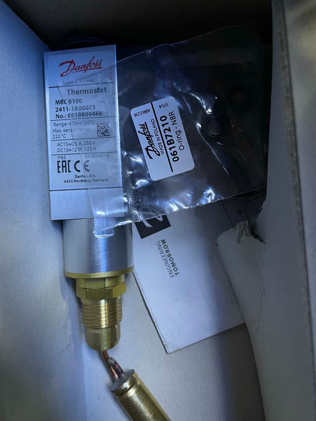 Danfoss Thermostat MBC8100 061B800466